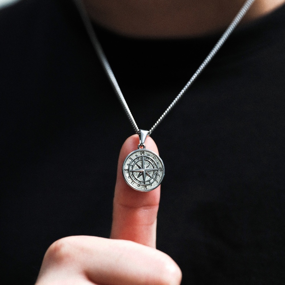18k Silver Compass Pendant Necklace